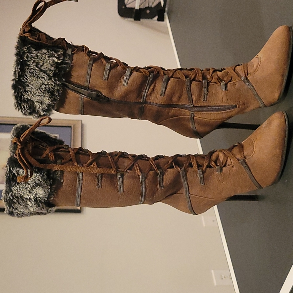 Brown boots with fur, Halloween